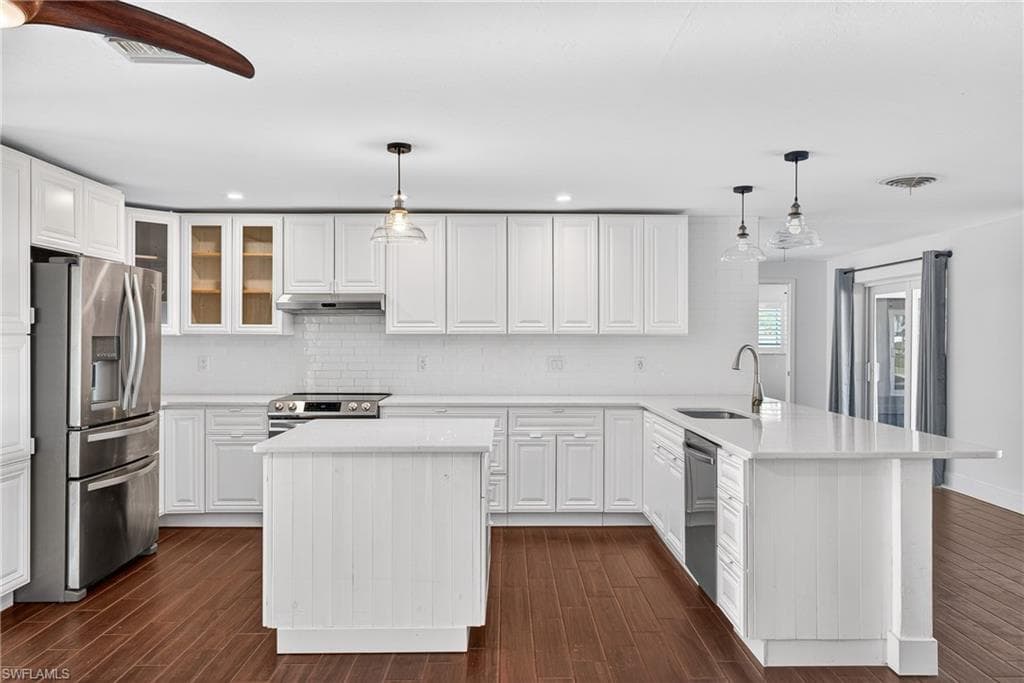 541 Bayside DR-10