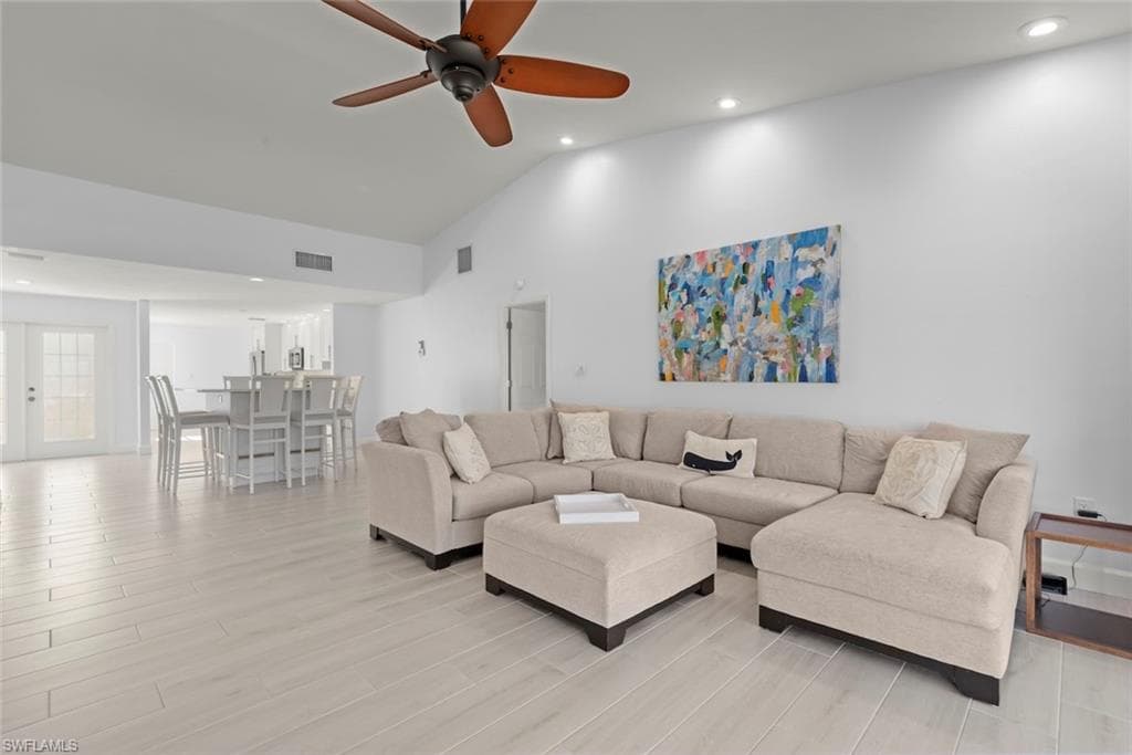 15667 Carriedale LN-30