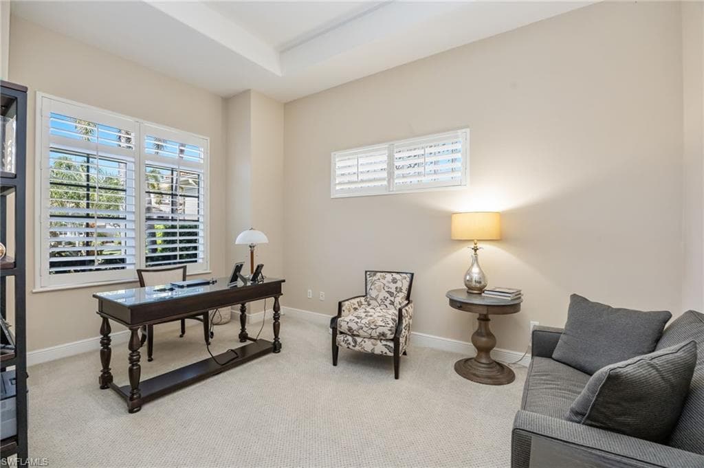 5596 Hammock Isles DR-16