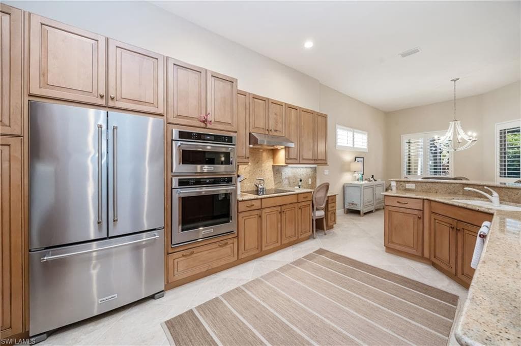 5596 Hammock Isles DR-11
