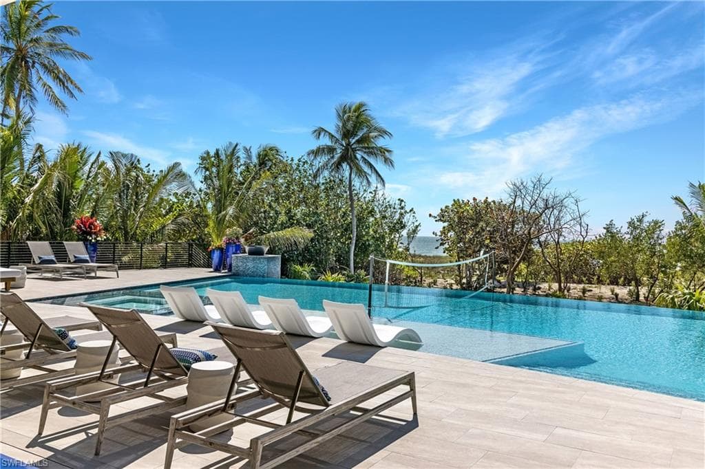 16950 Captiva DR-19