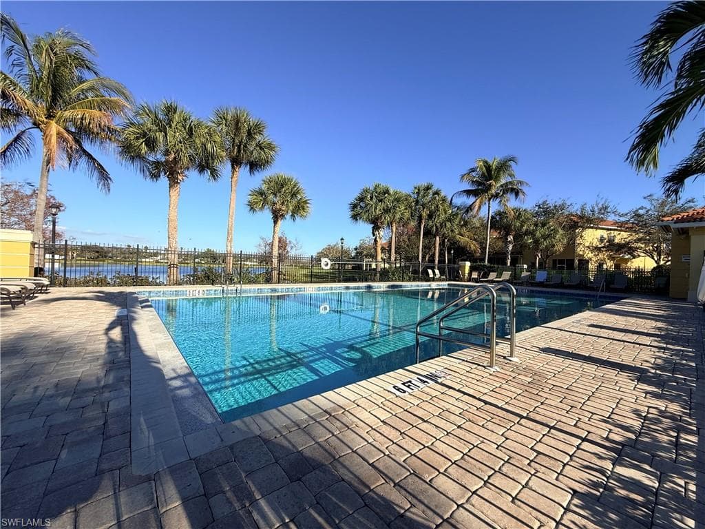 9832 Cristalino View WAY 104-33
