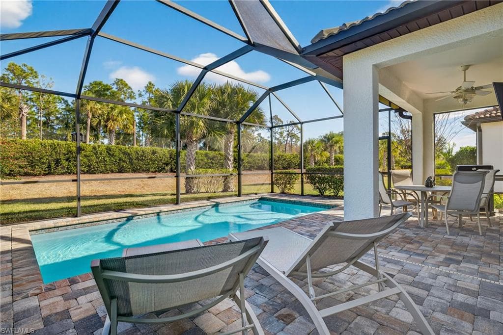 11268 Carlingford RD-25