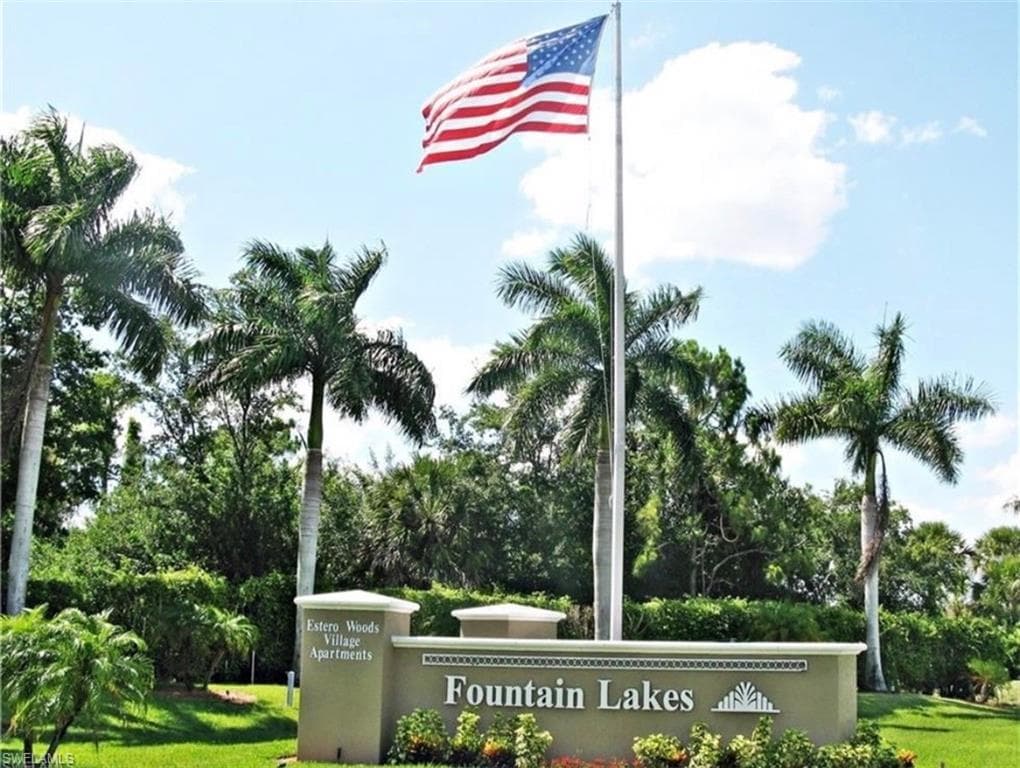 22690 Island Lakes DR-27