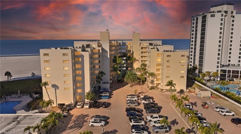 6662 Estero BLVD 508-25