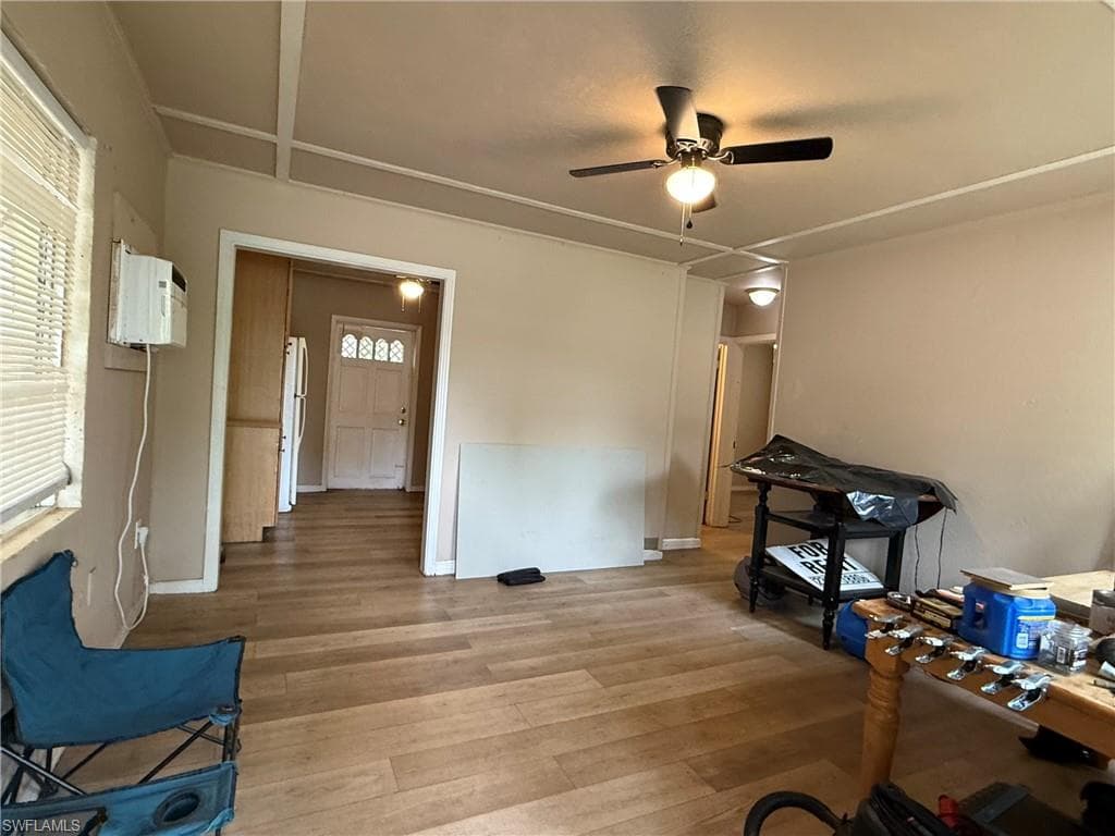 244 Labelle AVE-4