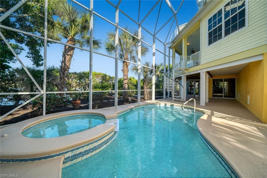 5810 Pine Tree DR-33