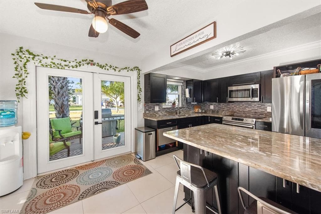 3945 Edgewood AVE-5