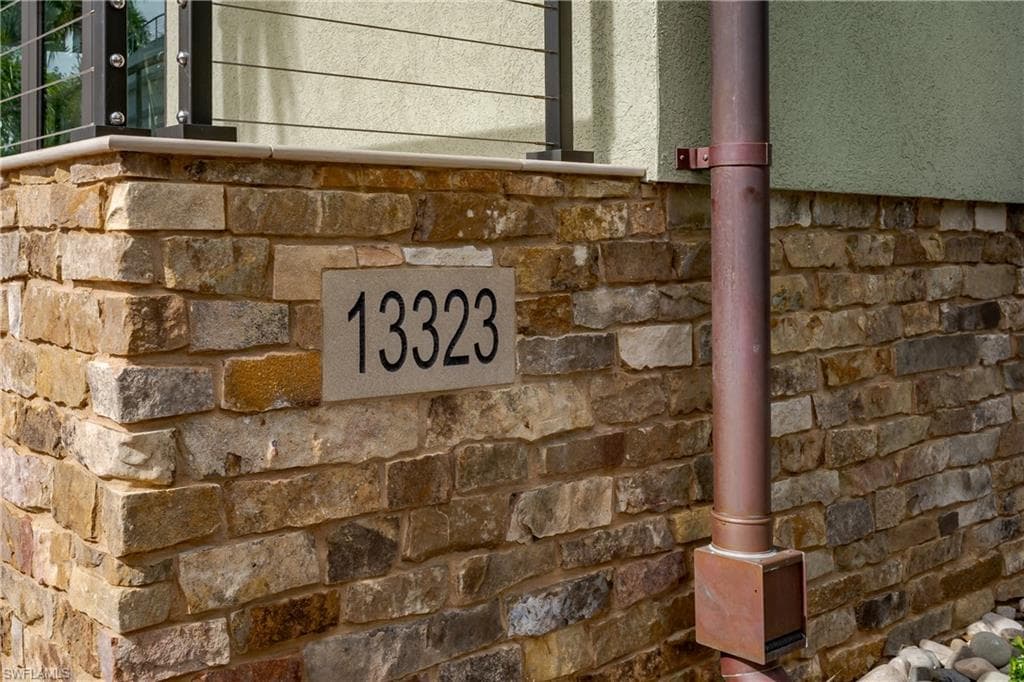 13323 Snook CIR-42