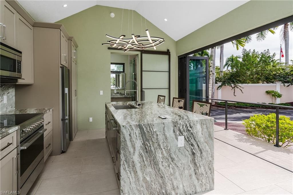 13323 Snook CIR-24
