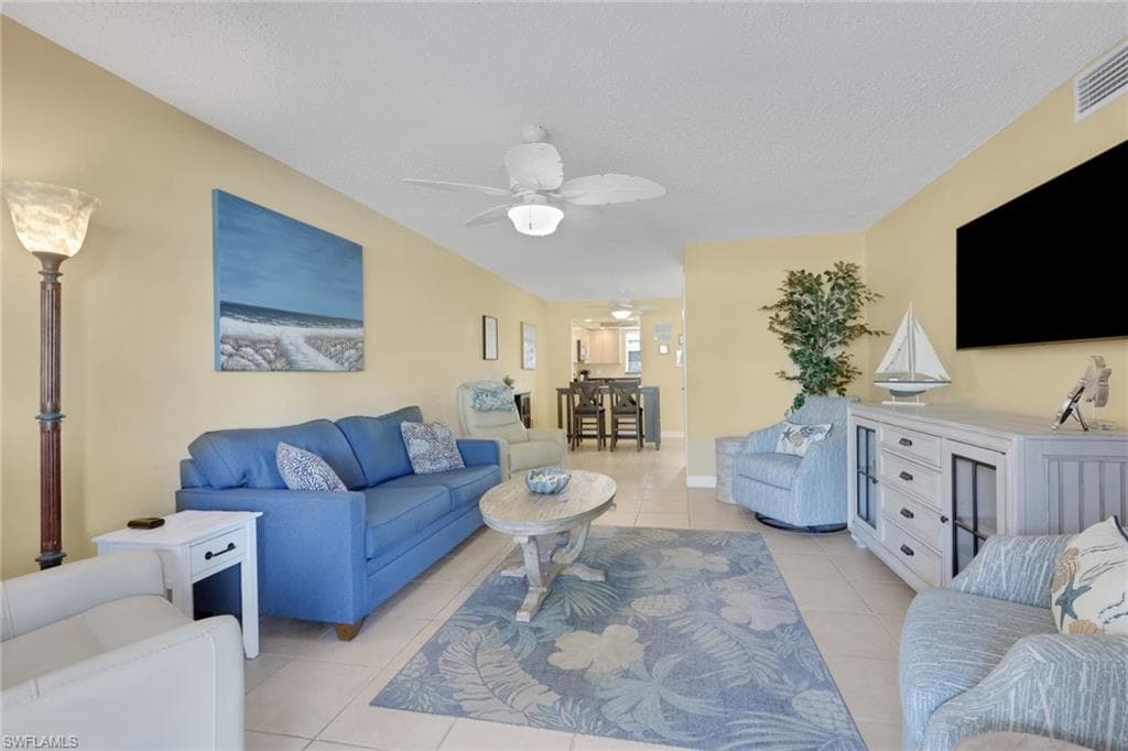 315 Saint Andrews BLVD C5-9