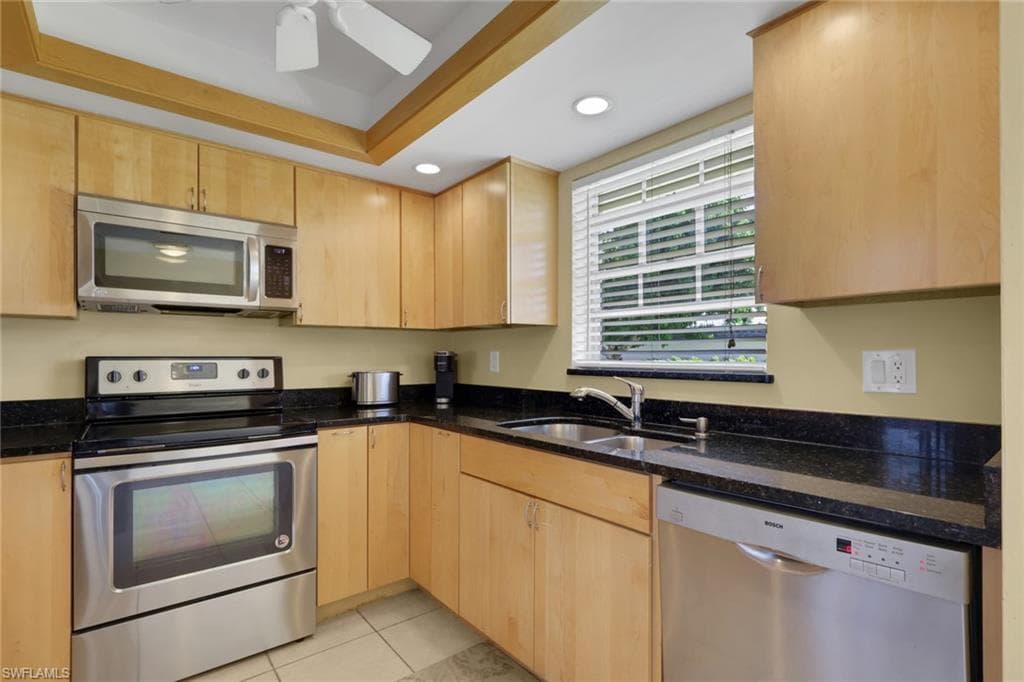 315 Saint Andrews BLVD C5-4