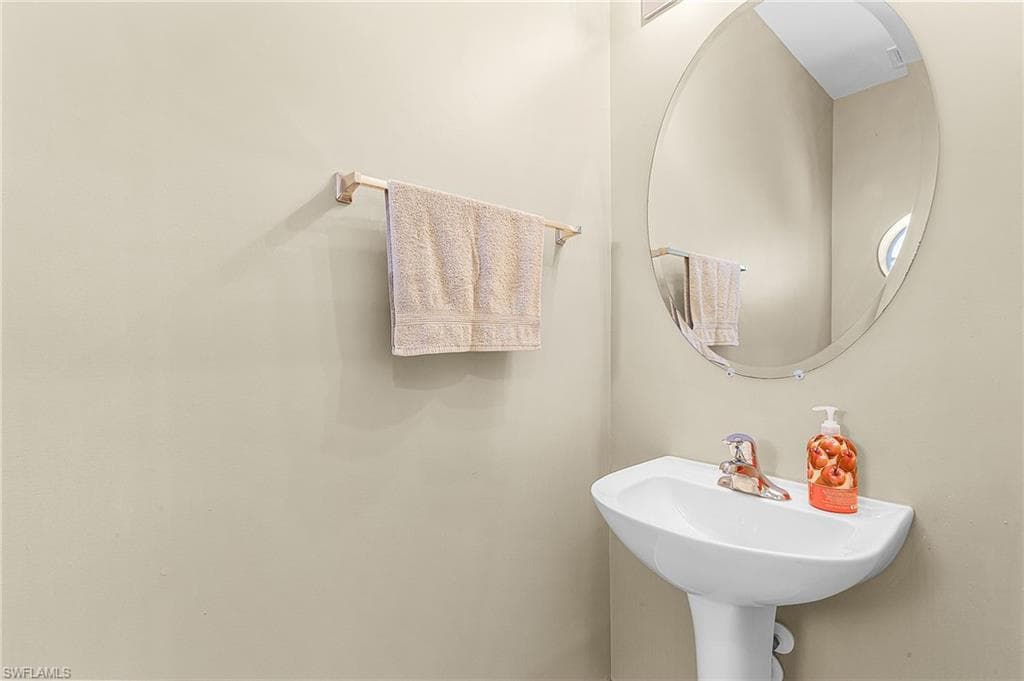 3343 Dandolo CIR-8