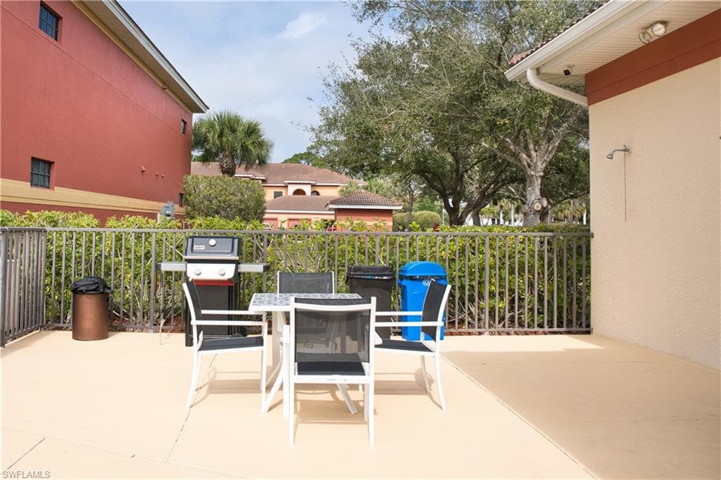 13730 Julias WAY 726-43