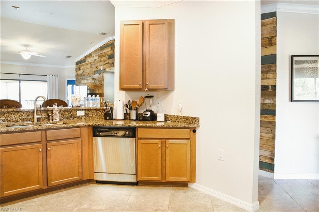 13730 Julias WAY 726-24