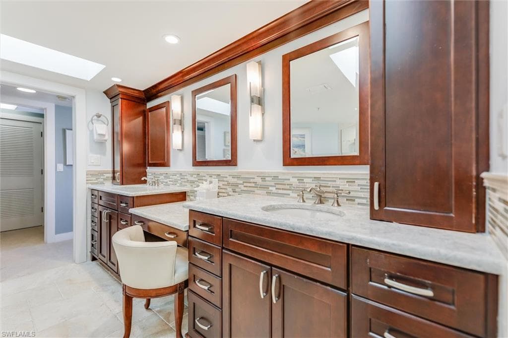 1656 Lands End Vlg-23