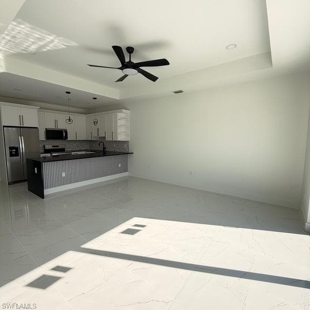 209-211 W 12th ST-35