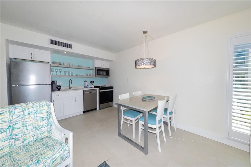 2255 W Gulf DR 121-7