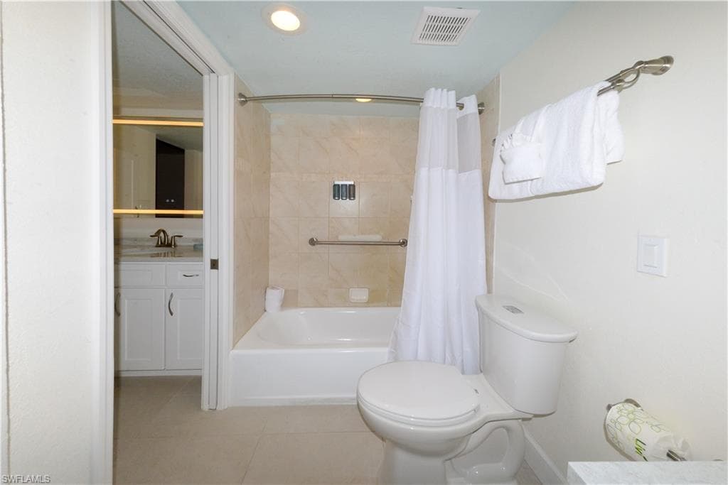 2255 W Gulf DR 121-15
