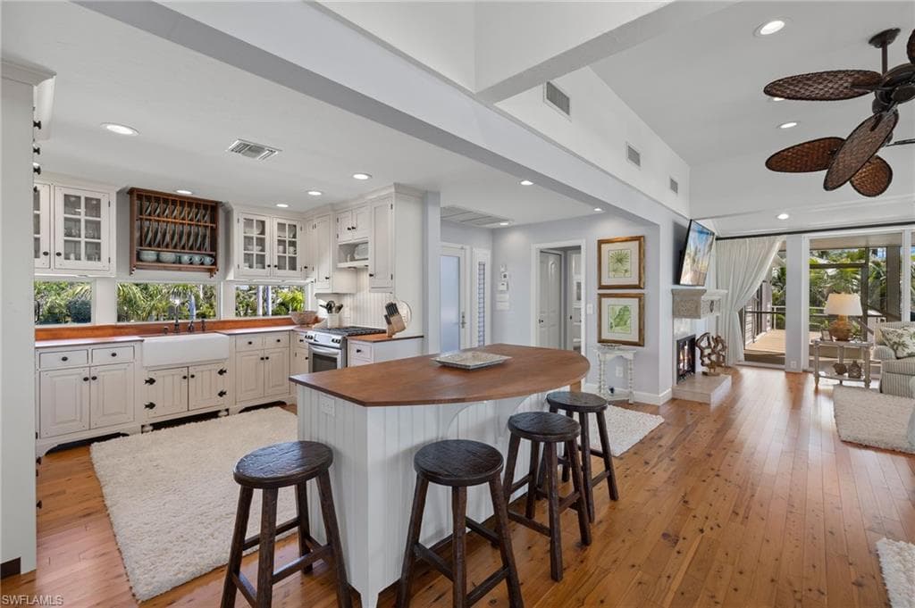 4443 Waters Edge LN-9