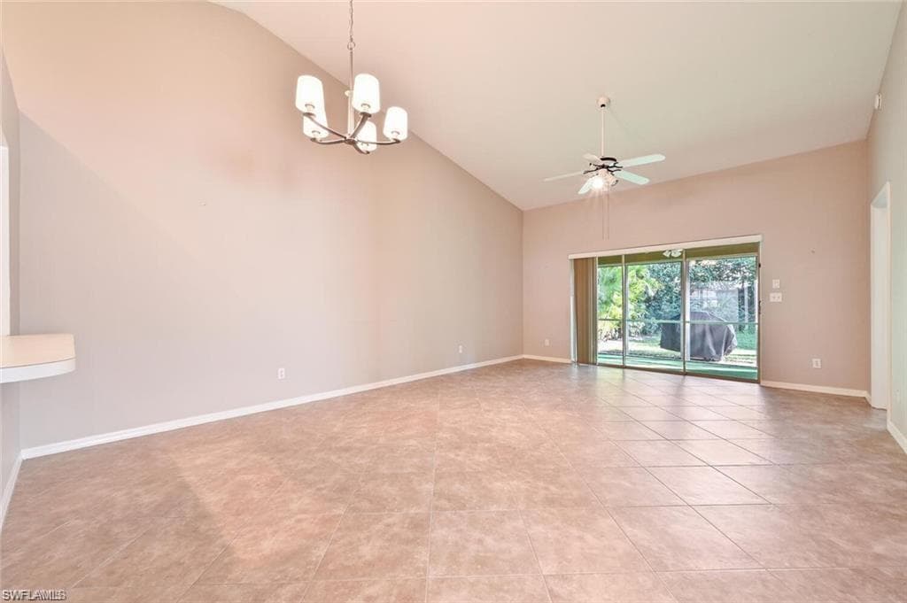 494 Saint Andrews BLVD 14-5