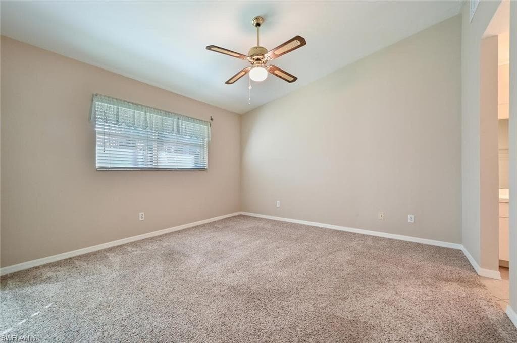 494 Saint Andrews BLVD 14-8