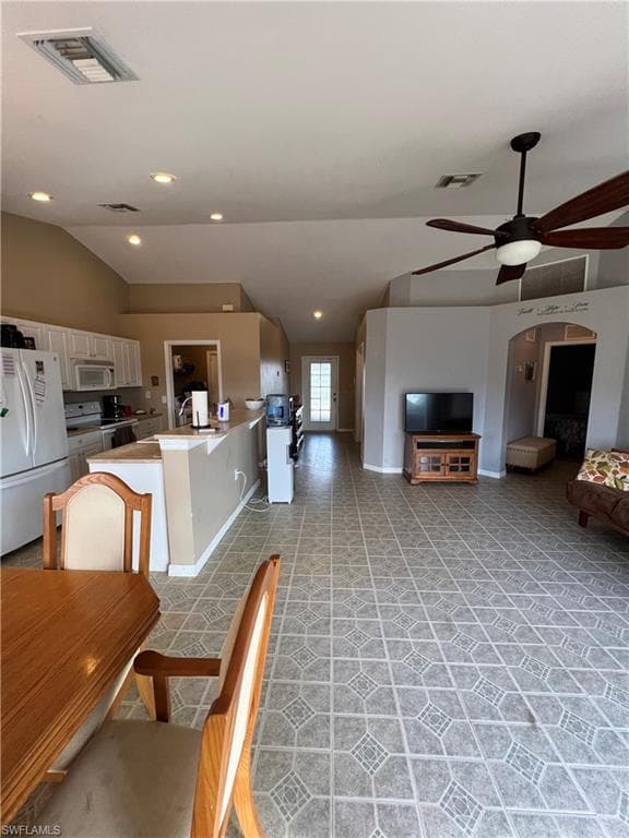 3446 NE 10th AVE-8