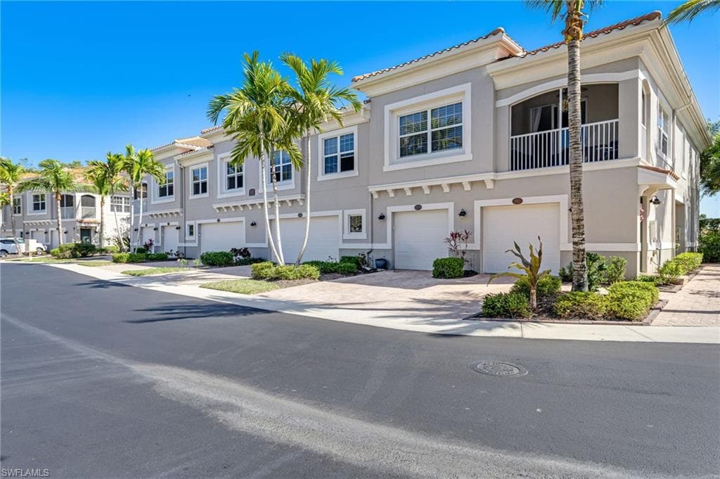 8510 Violeta ST 102-2
