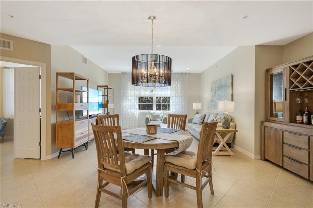 8510 Violeta ST 102-9