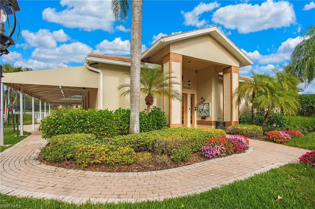 2237 Heritage Greens DR-40