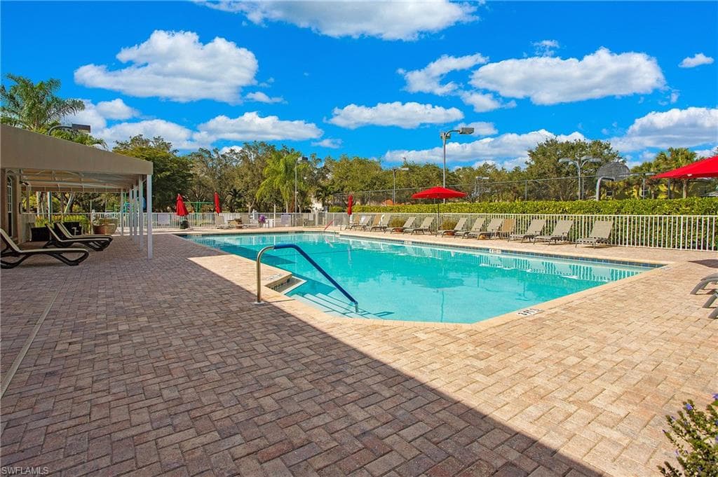 2237 Heritage Greens DR-39