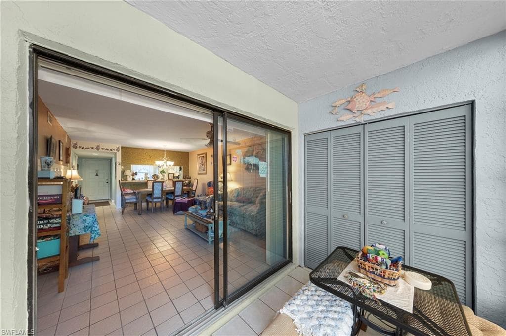 9305 Lake Park DR 102-27
