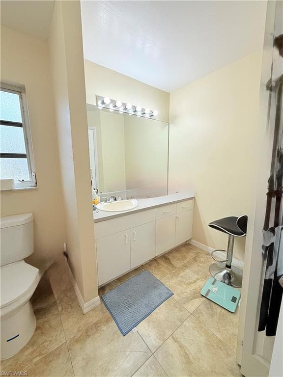 755 Arundel CIR-11