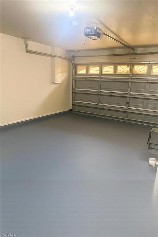 755 Arundel CIR-19