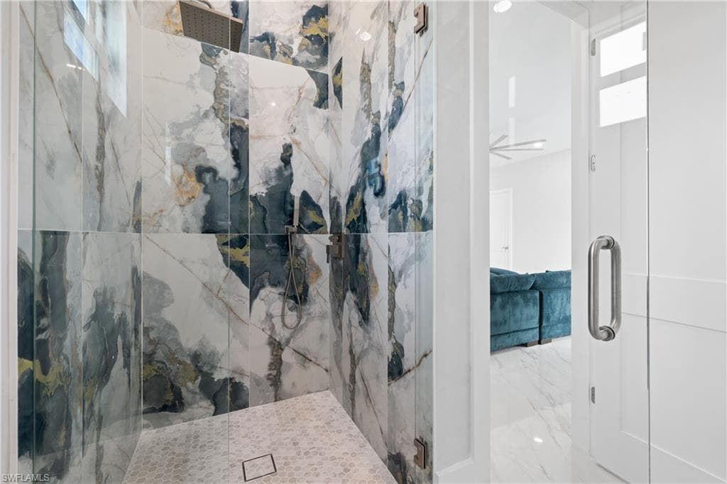 137 Hibiscus DR-7
