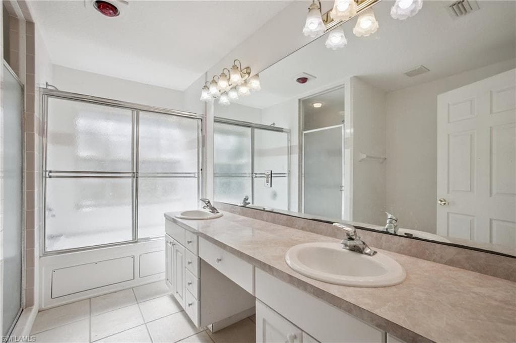 5348 Cypress LN-15