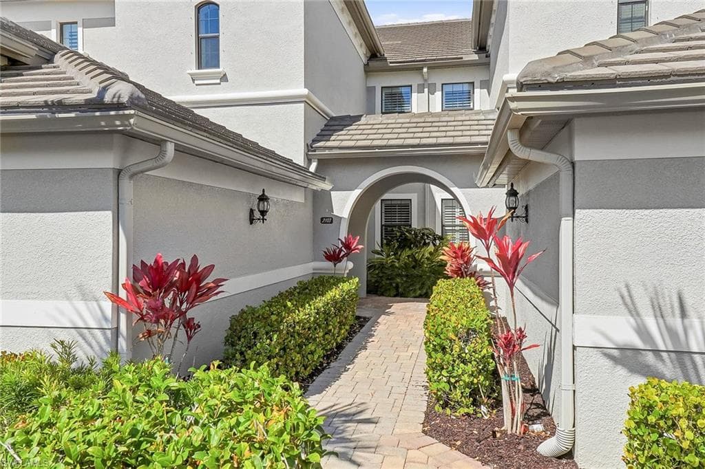 12045 Covent Garden CT 2103-2