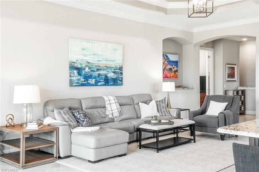 12045 Covent Garden CT 2103-5