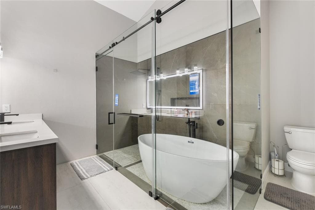 15613 Beachcomber AVE-38