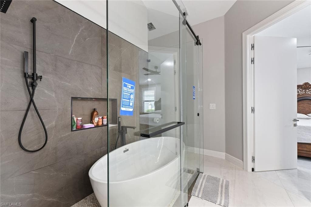 15613 Beachcomber AVE-40