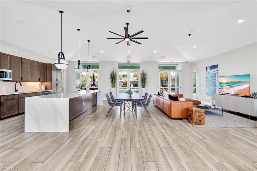 26331 Coco Cay CIR 203-29