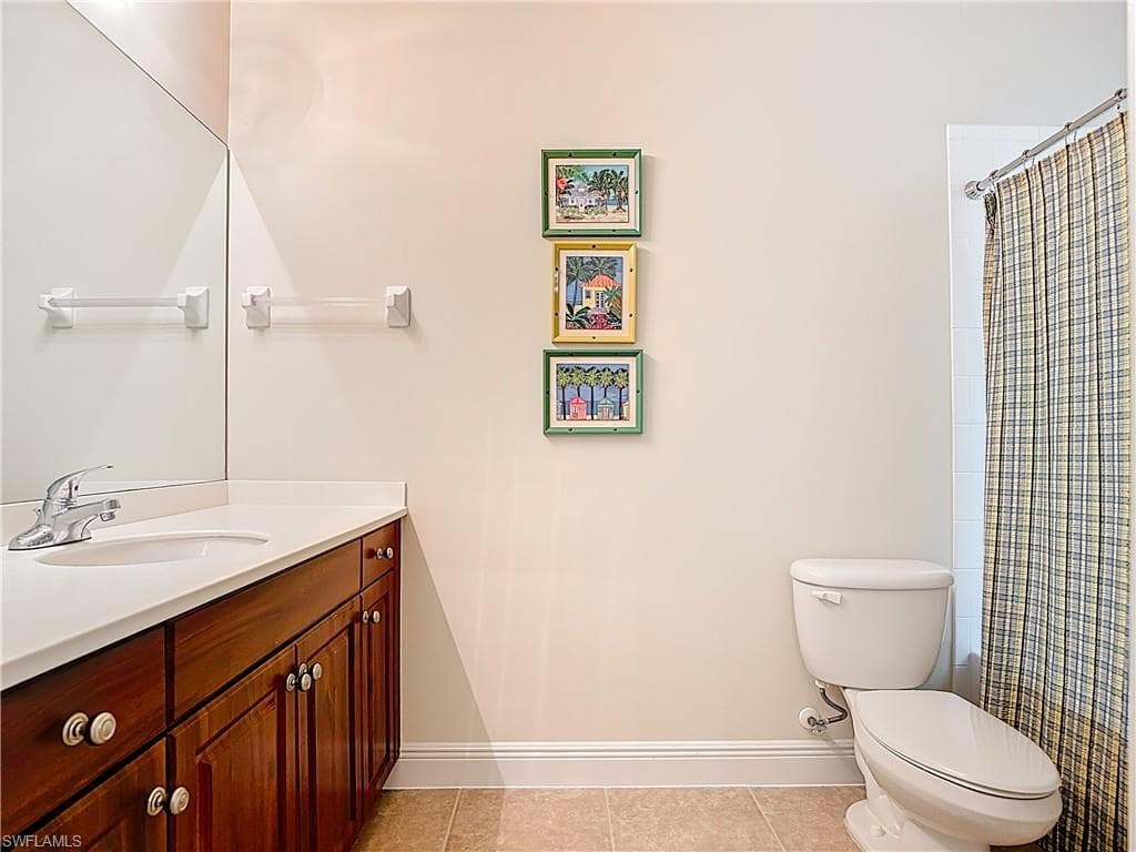 5710 Kensington LOOP-32