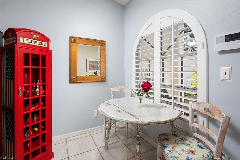 8069 San Vista CIR-9