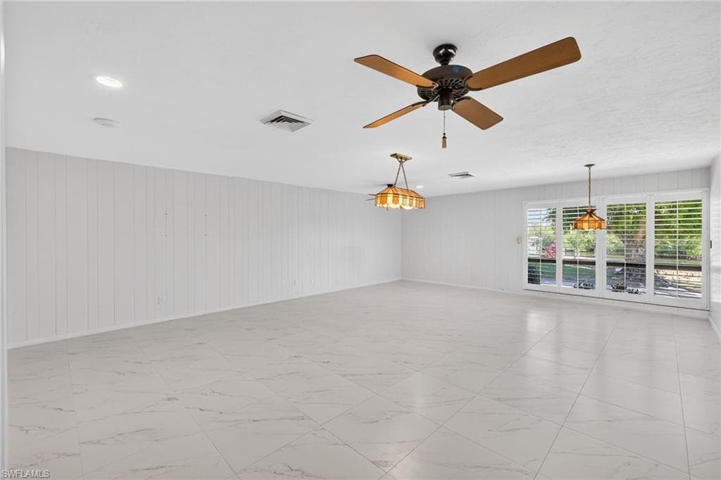 6824 Danah CT-22