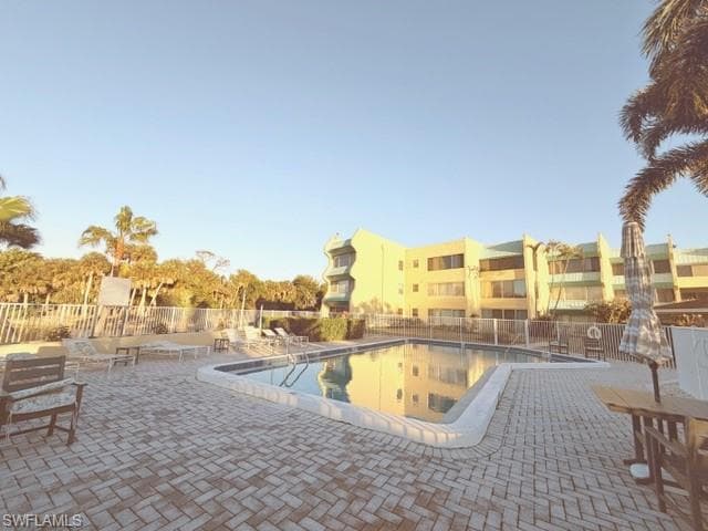 925 Palm View DR 121-12