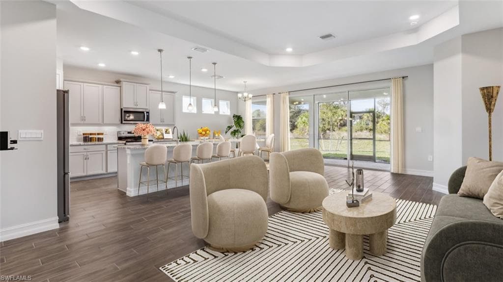 555 Spring Hill Lake LOOP-4
