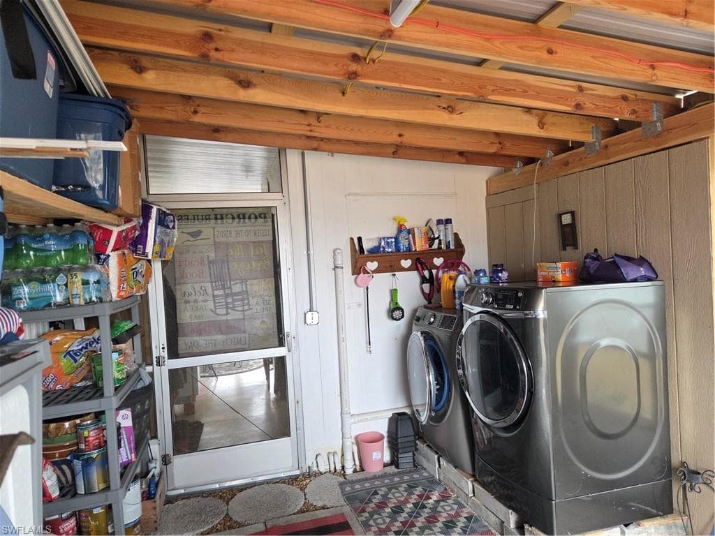 881 Homestead DR-27