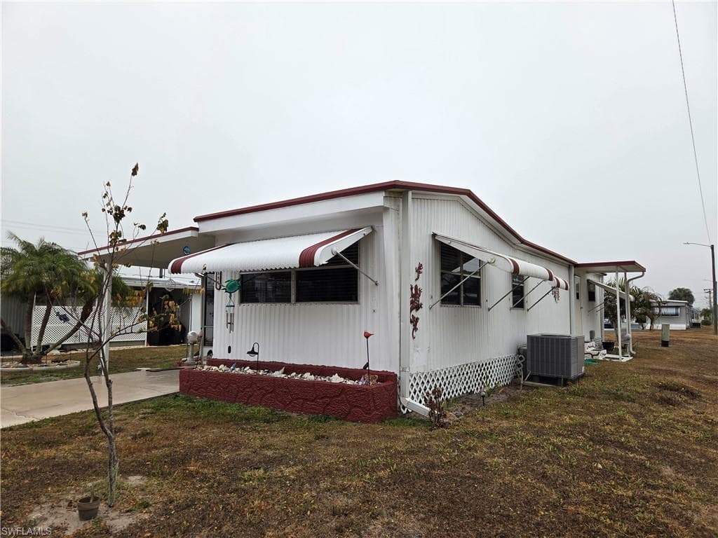 881 Homestead DR-29