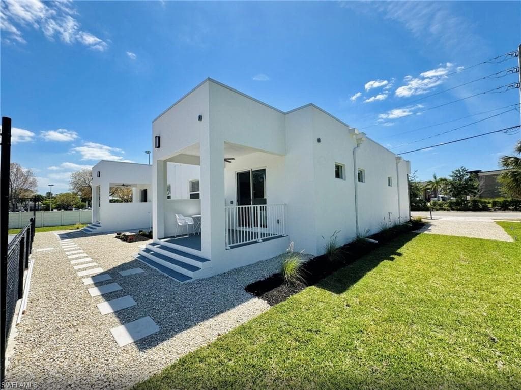 2479 Shadowlawn DR-30