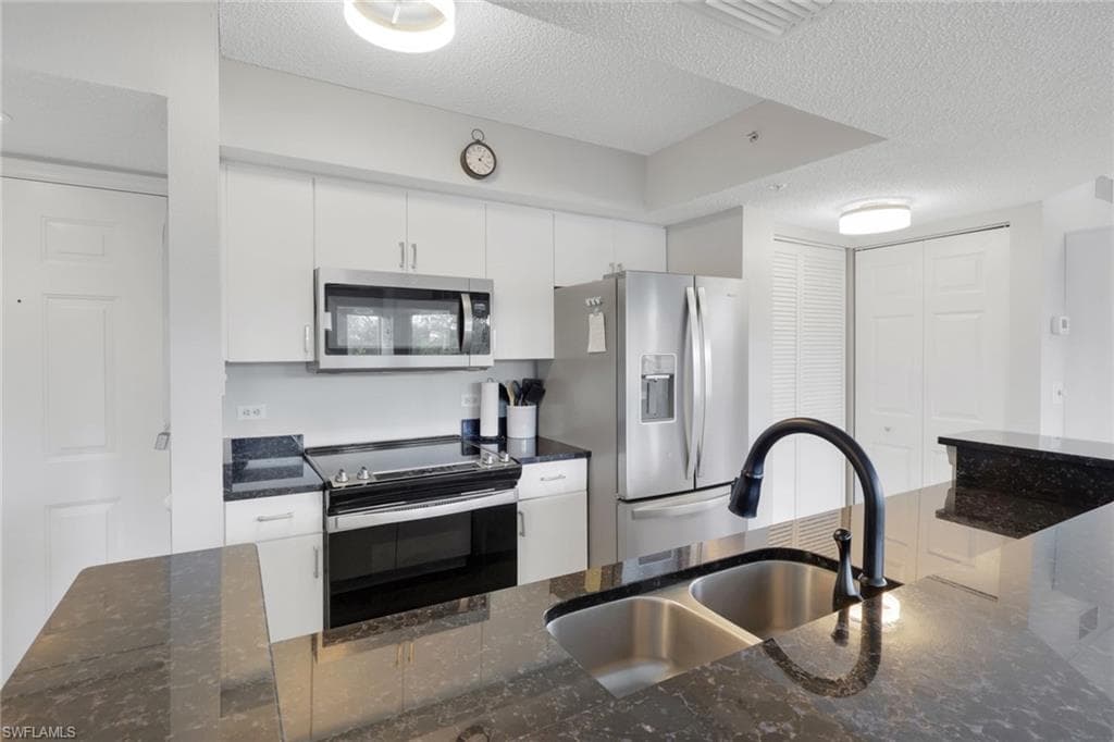 8851 Colonnades CT W 131-6